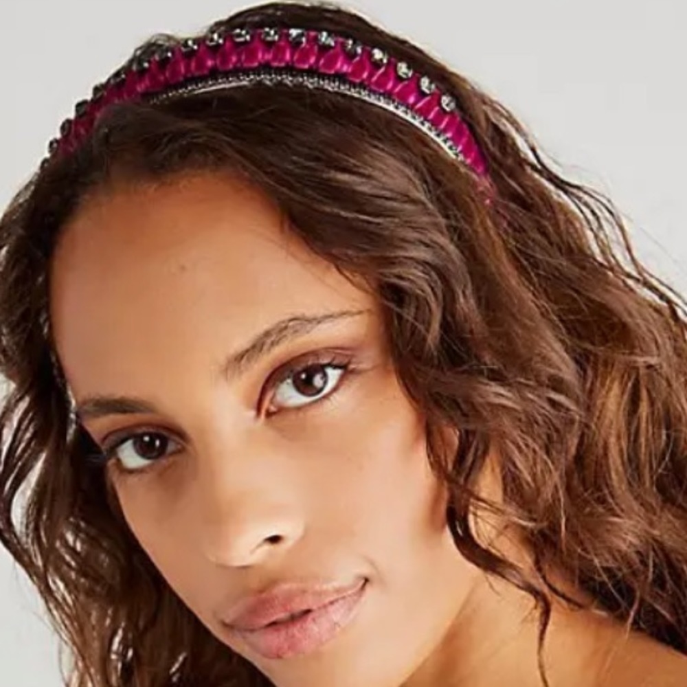 FREE PEOPLE
Lilo Rhinestone Headband Set In Wine / Rhinestone - Picture 2 of 5